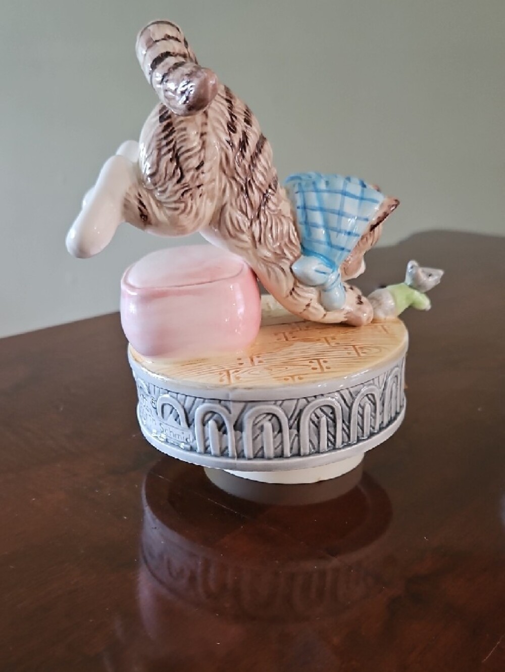 VTG Beatrix Potter Miss Moppet Musical Figurine by Schmid - Picture 6 of 7
